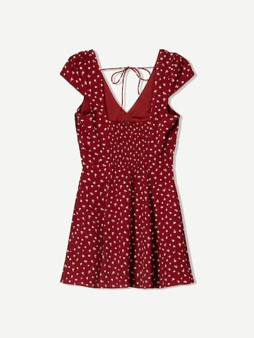 Bershka Kesämekko värissä punainen