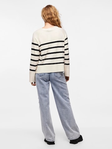 Pull-over 'SIA' PIECES en blanc