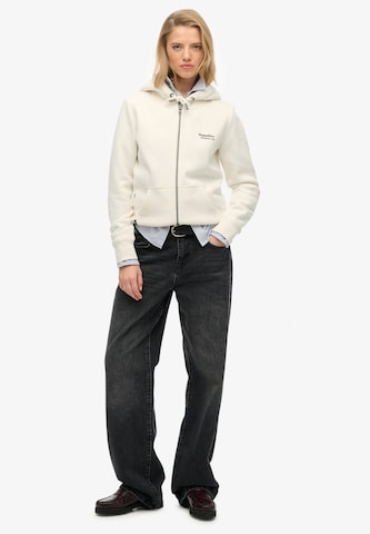 Veste de survêtement 'Essential' Superdry en blanc