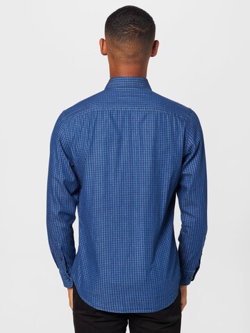 Coupe regular Chemise FYNCH-HATTON en bleu