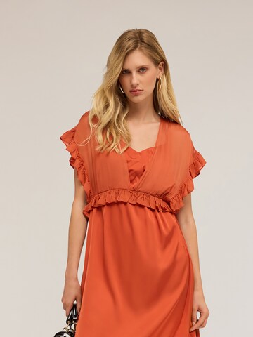Robe MOTIVI en orange