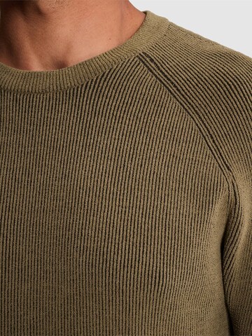 CAST IRON Neulepaita 'Pullover with two-tone rib texture and raglan sleeves' värissä ruskea