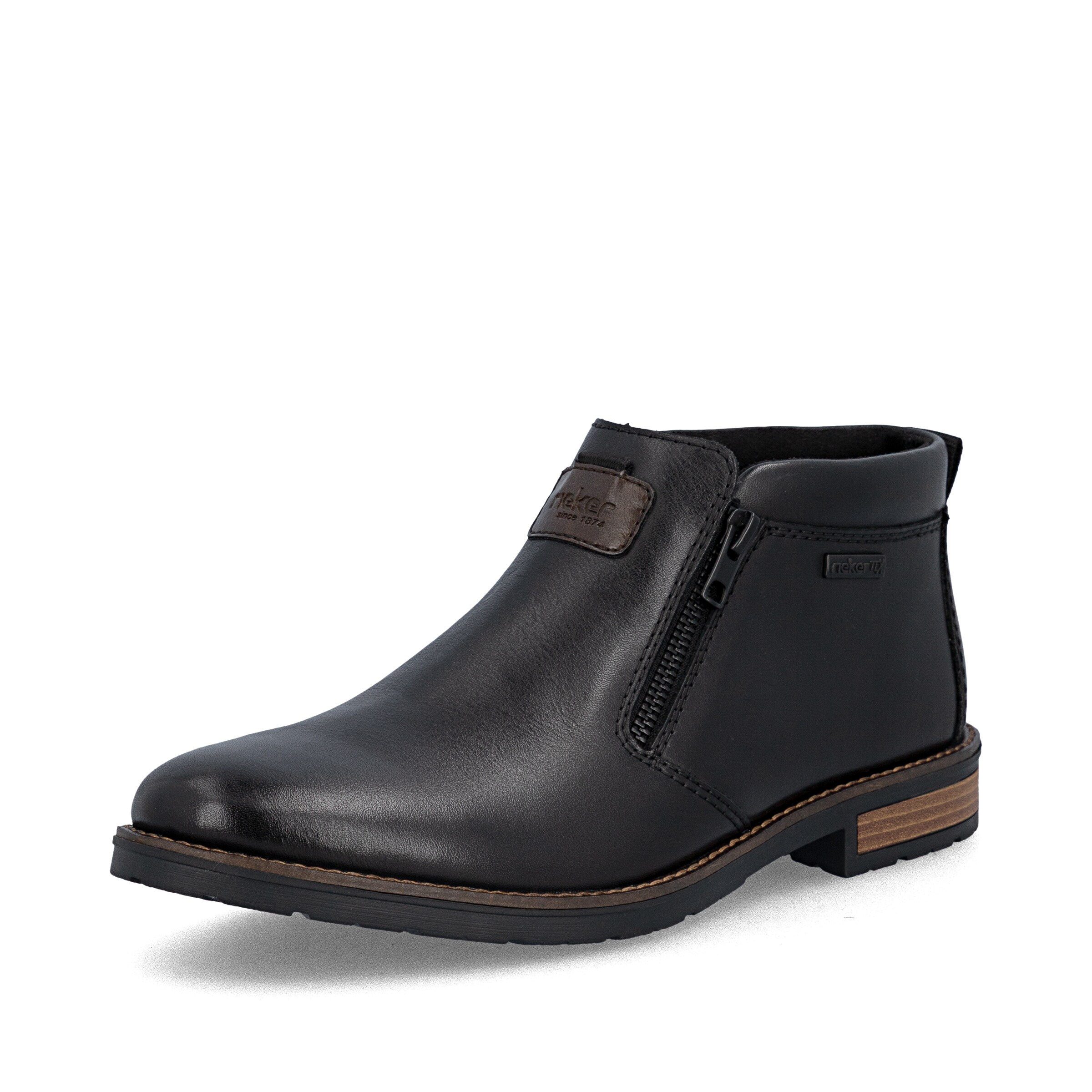 Boots Rieker en noir : devant