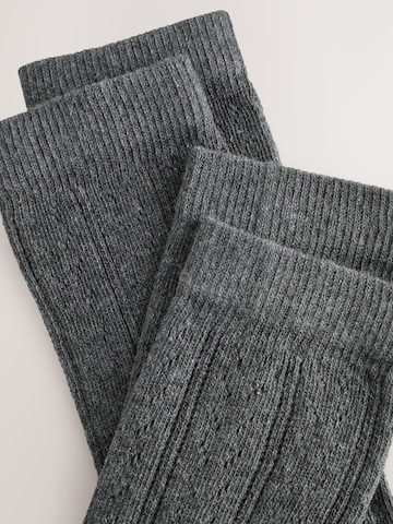 Next Sockor i grå