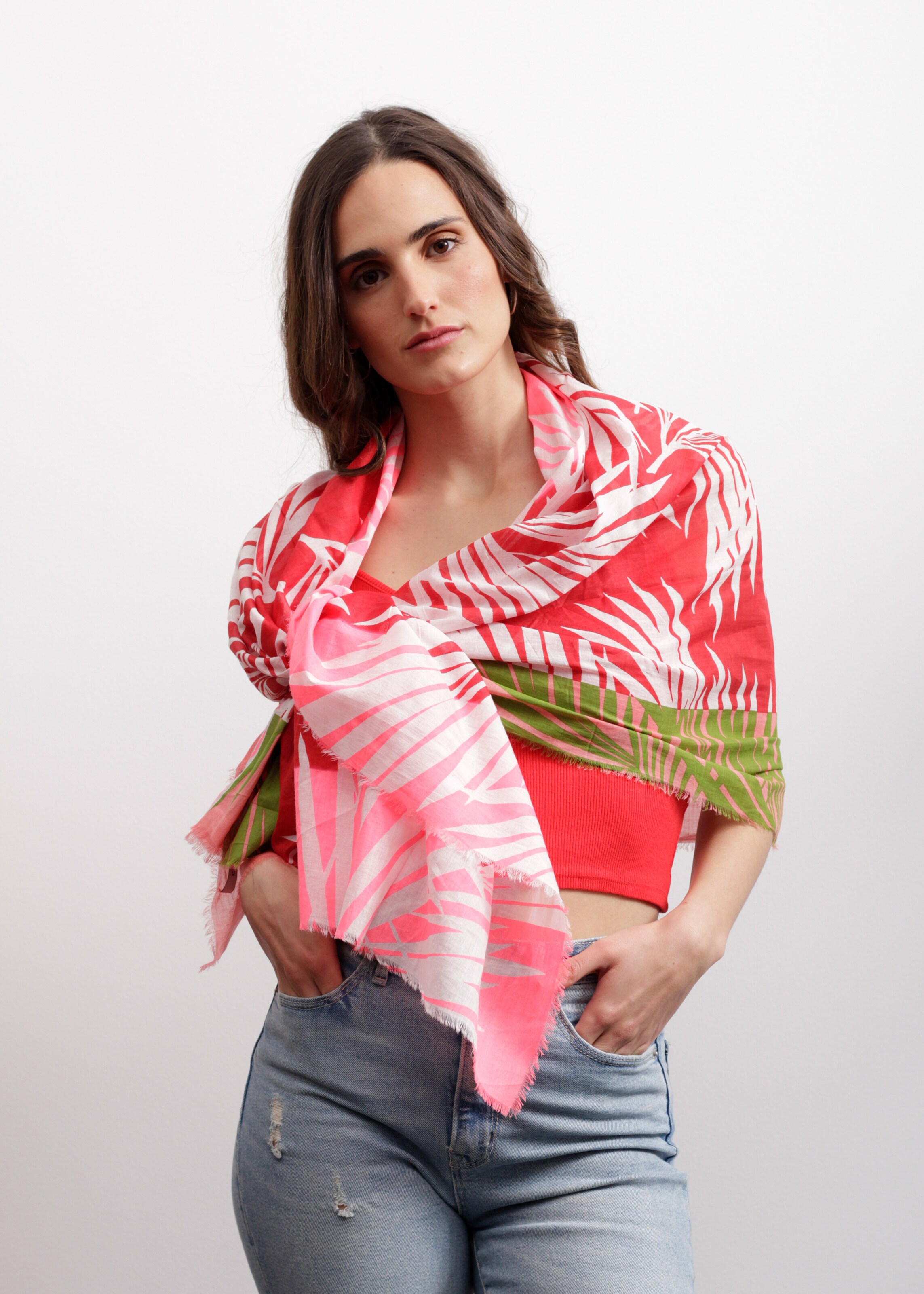 Frauen Schals & Tücher CODELLO Schal mit exotischem Blätter-Print aus reiner Baumwolle in Melone - GQ47137 Frauen Schals & Tücher CODELLO Schal mit exotischem Blätter-Print aus reiner Baumwolle in Melone - GQ47137