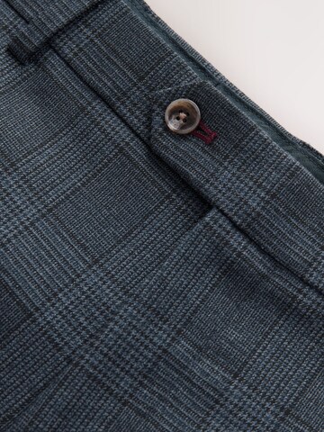 regular Pantaloni con piega frontale di Next in blu