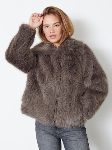 Veste d’hiver 'Kita' co'couture en marron : devant