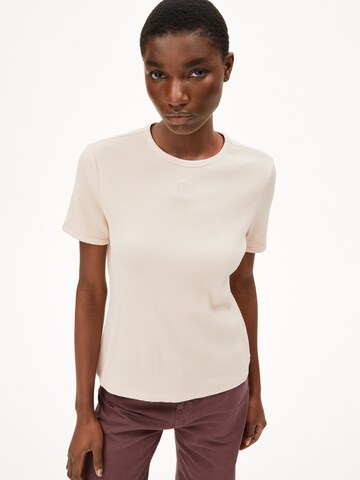 T-shirt ARMEDANGELS en rose : devant