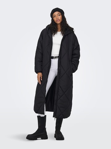 ONLY Between-seasons coat 'Tamara' in Black