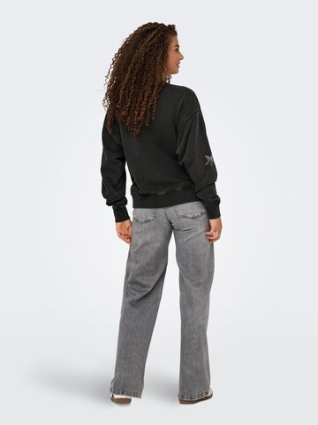 Sweat-shirt 'ONLInda' ONLY en noir