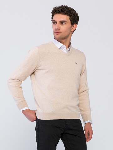 Basics and More Sweater ' Yandel ' in Beige