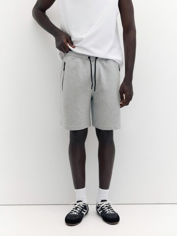Pull&Bear Regular Pants 'STWD' in Grey: front