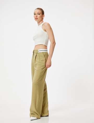 Koton Wide leg Pleat-front trousers in Green