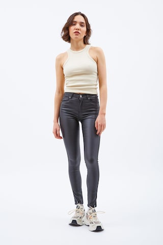 Dr. Denim Skinny Farmer 'Lexy' - fekete