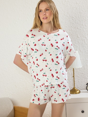 Shorty Trendyol en blanc : devant