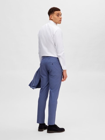 Coupe slim Pantalon à plis SELECTED HOMME en bleu