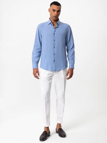 Antioch Regular fit Button Up Shirt in Blue