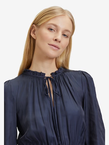 Robe de cocktail Vera Mont en bleu