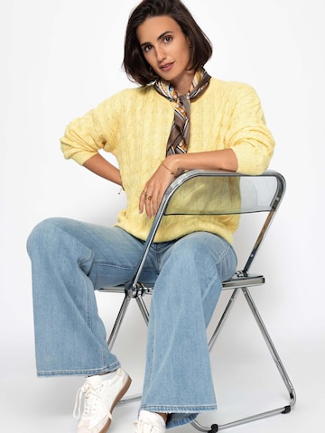 SASSYCLASSY Sweater in Yellow