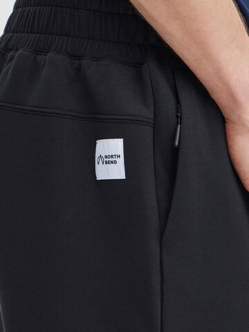 North Bend - regular Pantalón 'Tade' en negro
