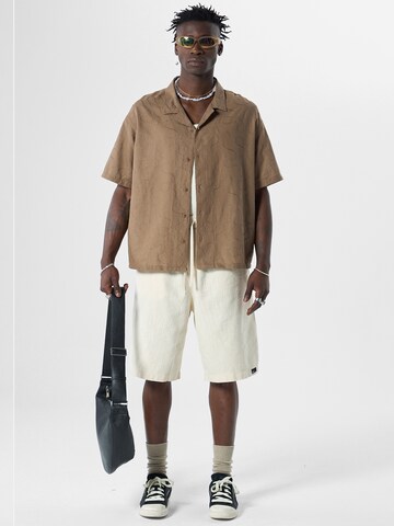 VAMOS CLO Comfort fit Button Up Shirt 'Amaranth' in Brown