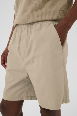 Matinique Regular Hose 'Noram' in Beige