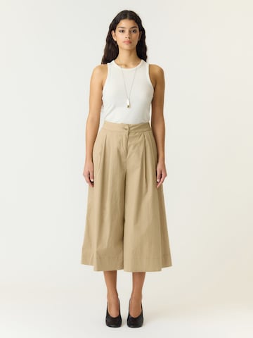 Wide leg Pantaloni di YAS in marrone