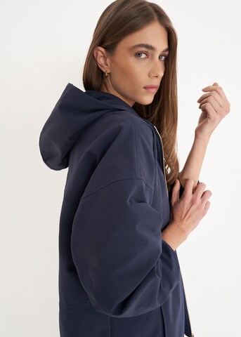 Veste mi-saison 'GANG' Camomilla Italia en bleu