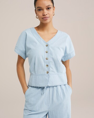 WE Fashion Blouse in Blue: front