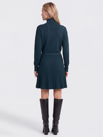 APART Knitted dress in Blue
