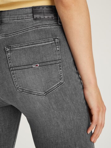 évasé Jean 'SYLVIA' Tommy Jeans en gris