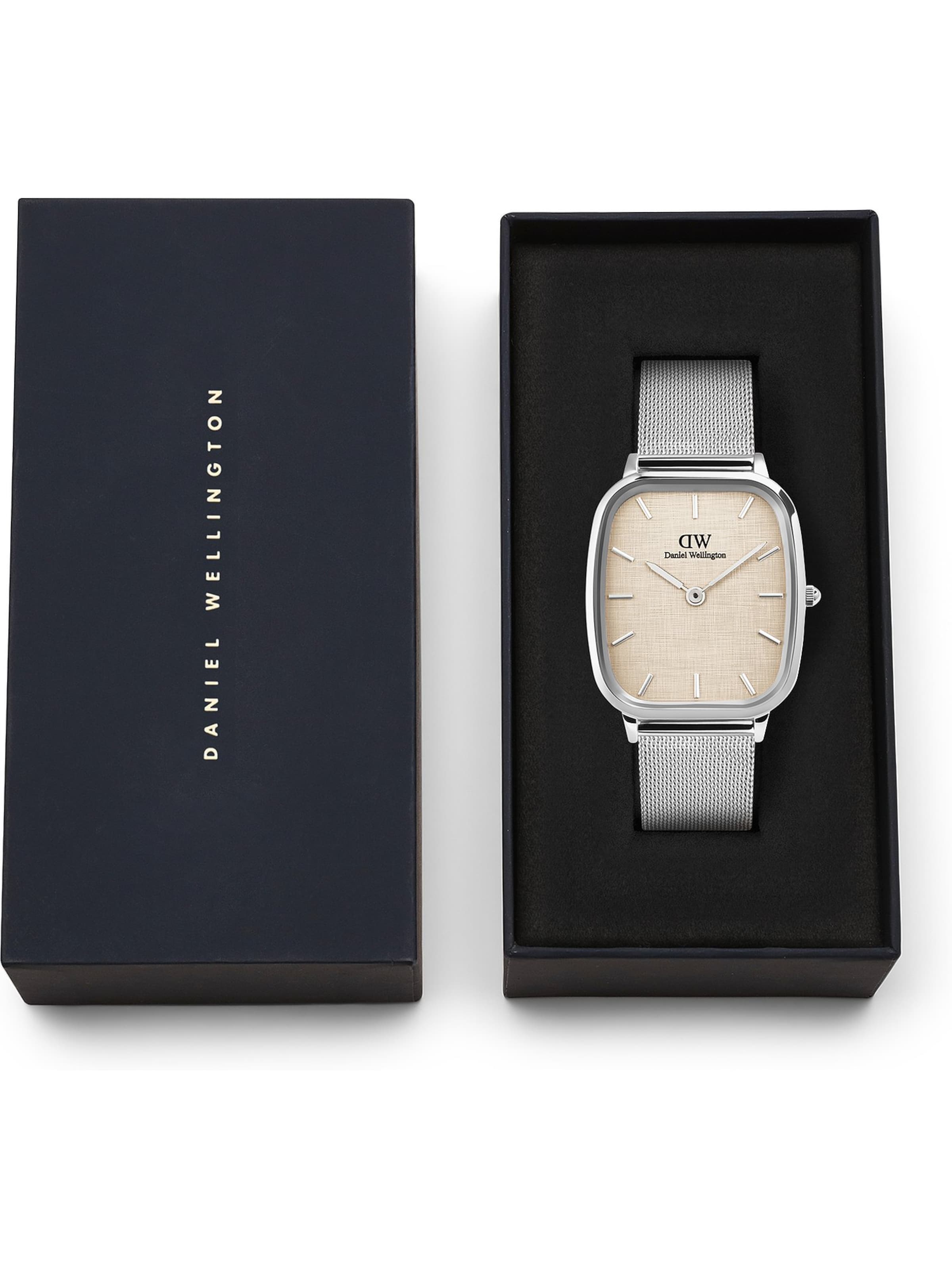 Daniel Wellington Analog watch in Silver