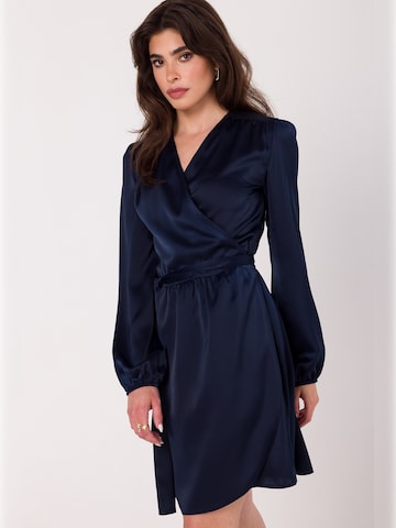 Makover - Vestido en azul: frente