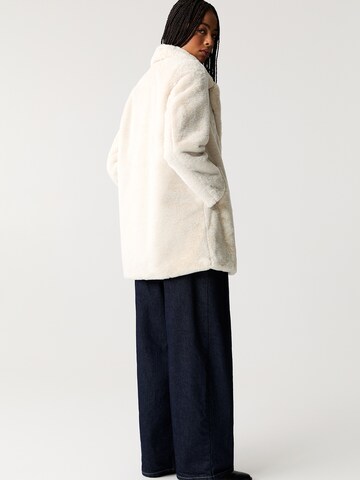 Pull&Bear Tussenmantel in Beige