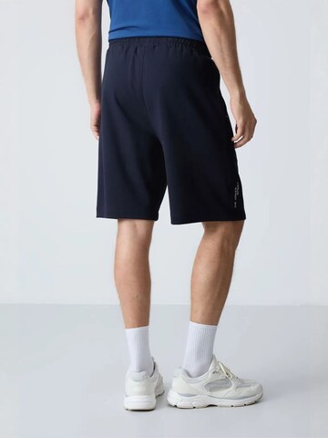 Tommy Life Regular Shorts in Blau