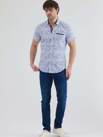 7Camicie Slim fit Zakelijk overhemd 'Iconic Linen Man Shirt Short Sleeve White Blue' in Wit