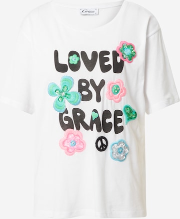 Tricou 'Loved by grace' de la Grace pe alb: față