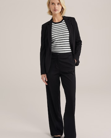 WE Fashion Regular Trousers with creases in Black