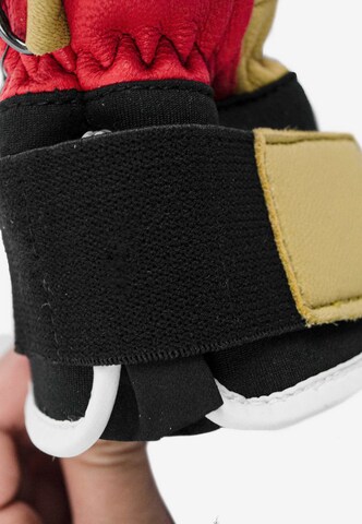 REUSCH Athletic Gloves 'Highland R-TEX® XT' in Brown