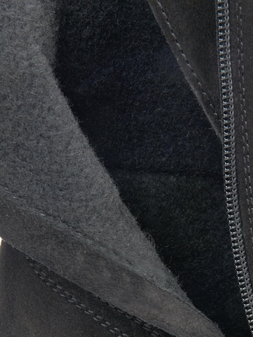 Estro Veterlaarsjes '09-3287' in Zwart