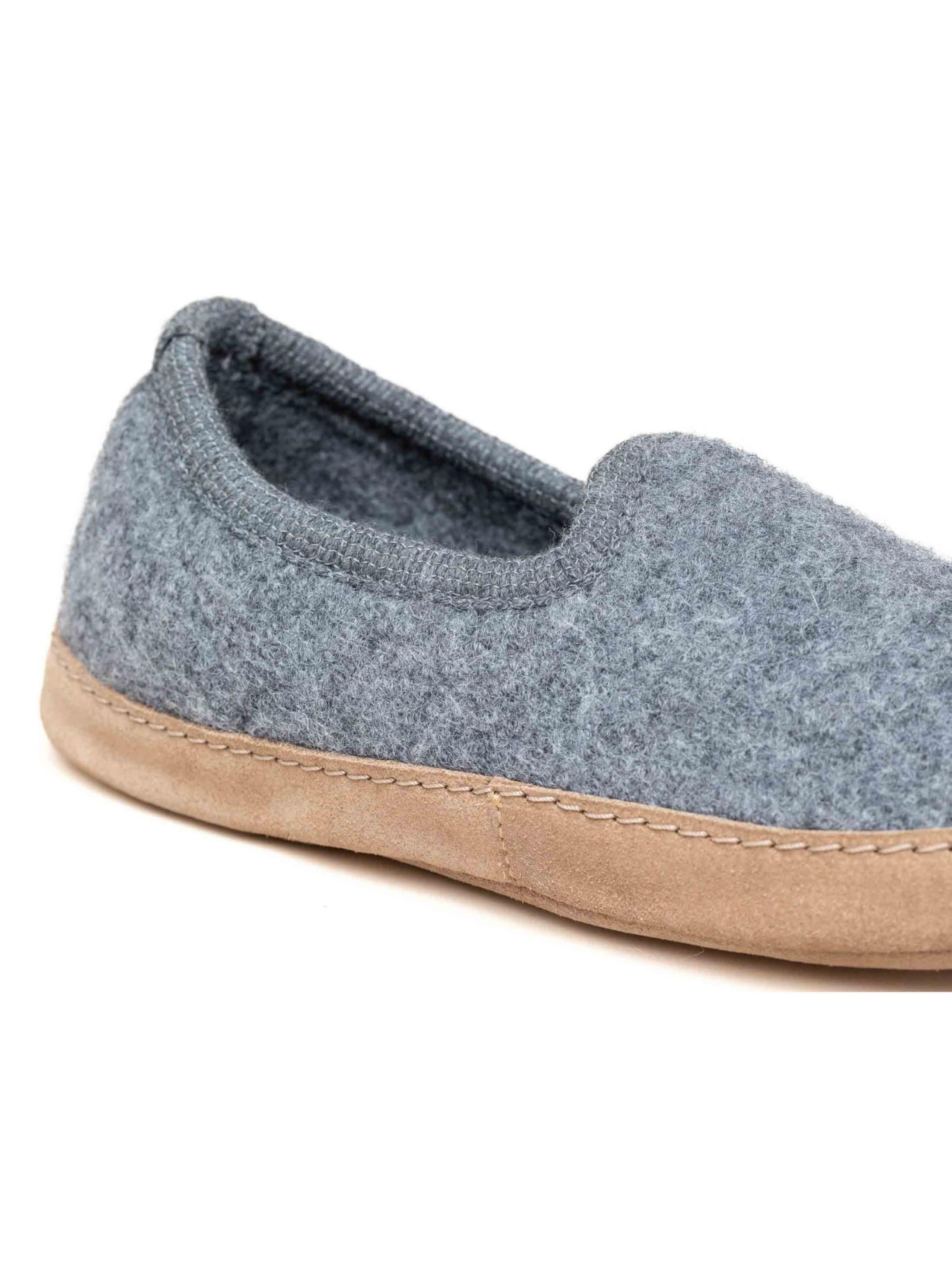 Gottstein Slippers 'Walkpantoffel Cheyenne' in Grey