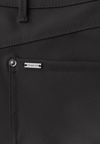 STREET ONE Slimfit Hose in Braun