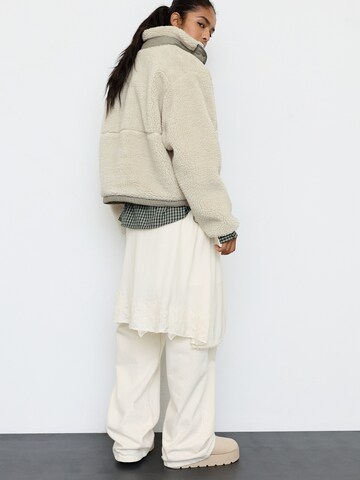 Pull&Bear Prehodna jakna | bež barva