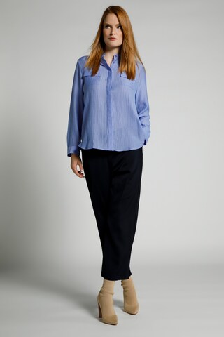 Ulla Popken Blouse in Blauw: voorkant