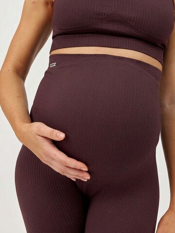 SNOCKS Slimfit Sportbroek in Rood