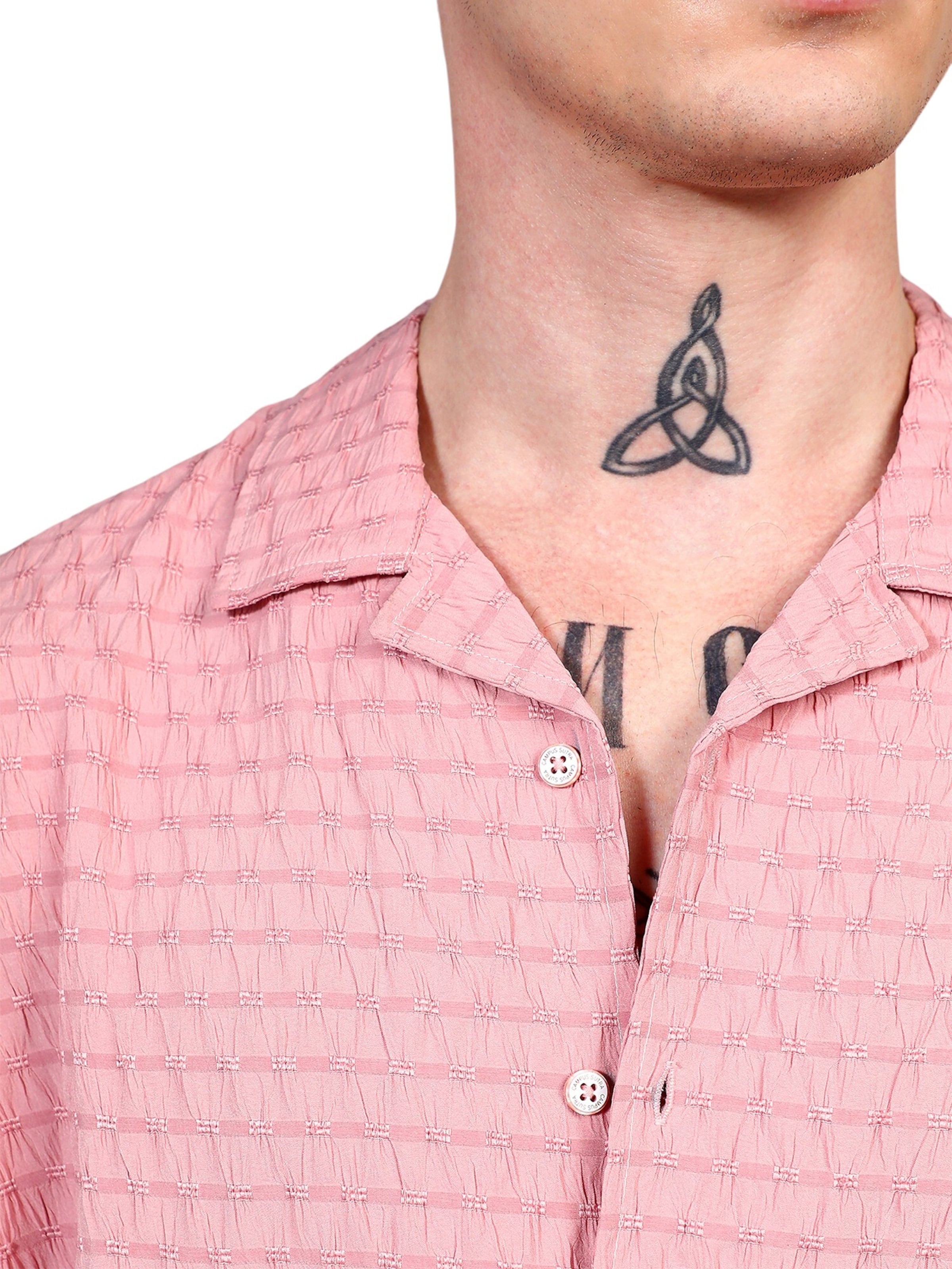 Campus Sutra Regularny krój Koszula 'Tamzen' w kolorze różowy