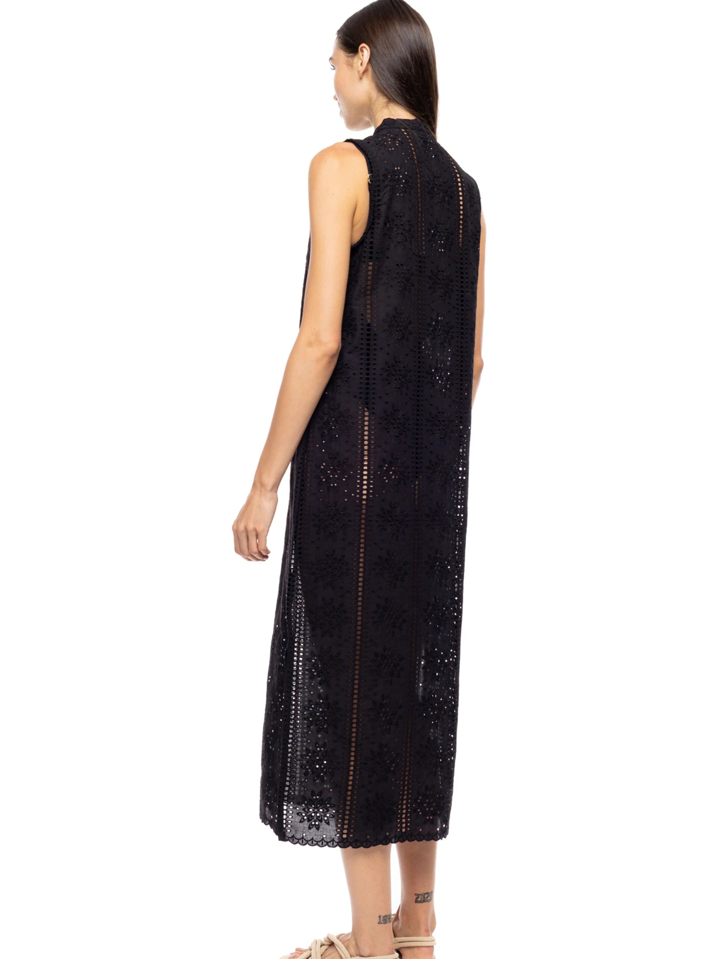 Abito estivo 'BEACHWEAR FLOWER EMBRODERY' di Pink Label in nero