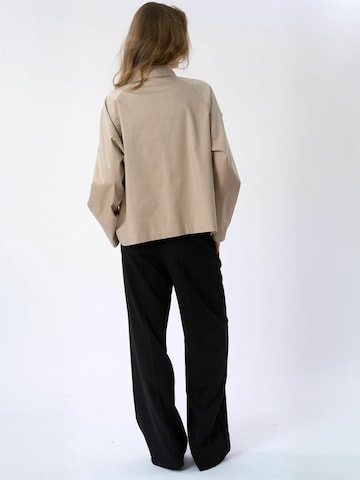 Giacca di mezza stagione ' Mavis ' di TEESHOPPEN in beige