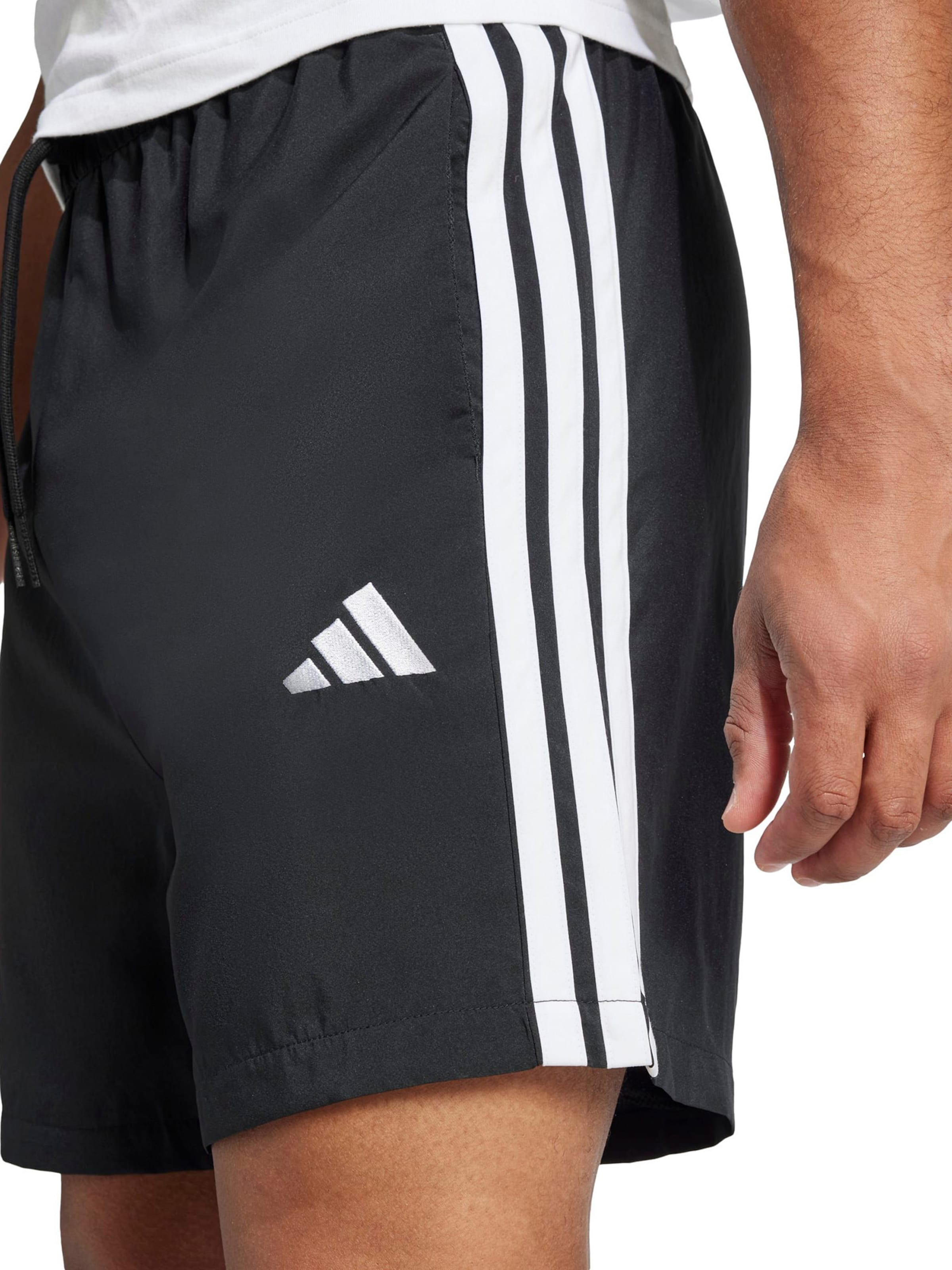 Regular Pantalon de sport 'Chelsea' ADIDAS SPORTSWEAR en noir