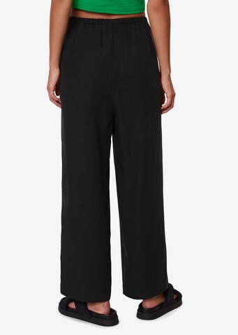 Marc O'Polo DENIM Regular Pleat-front trousers in Black